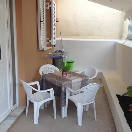 Angelos Cosy Place Otel *